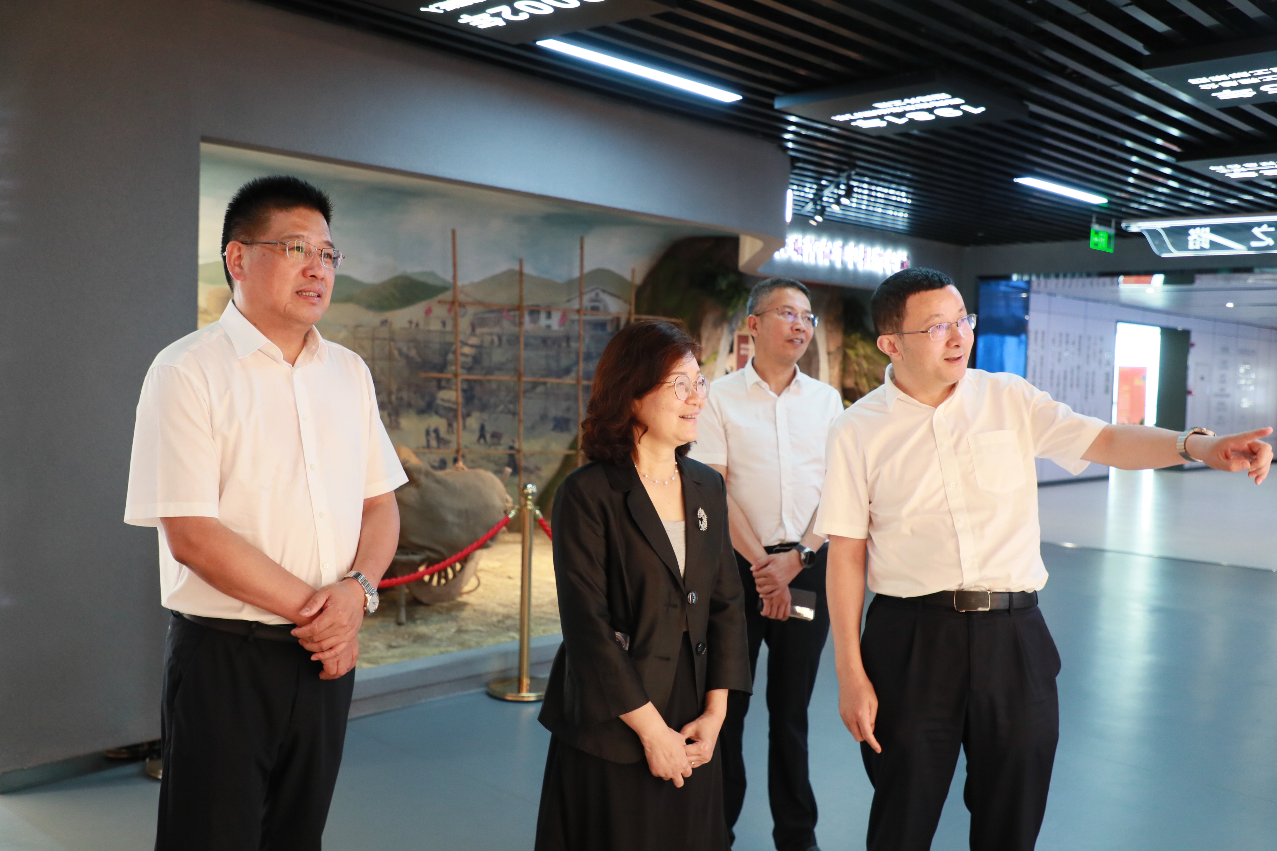 【建设发展公司】20240717【消息类】厦门市副市长张志红赴中建四局项目调研，附图2.JPG