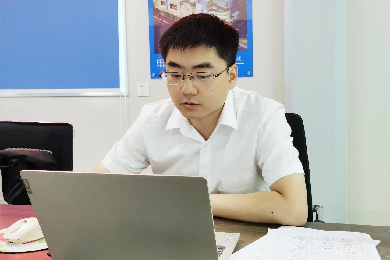 5edaa78f116a32573f71ecb69972af28.jpg 5edaa78f116a32573f71ecb69972af28.jpg