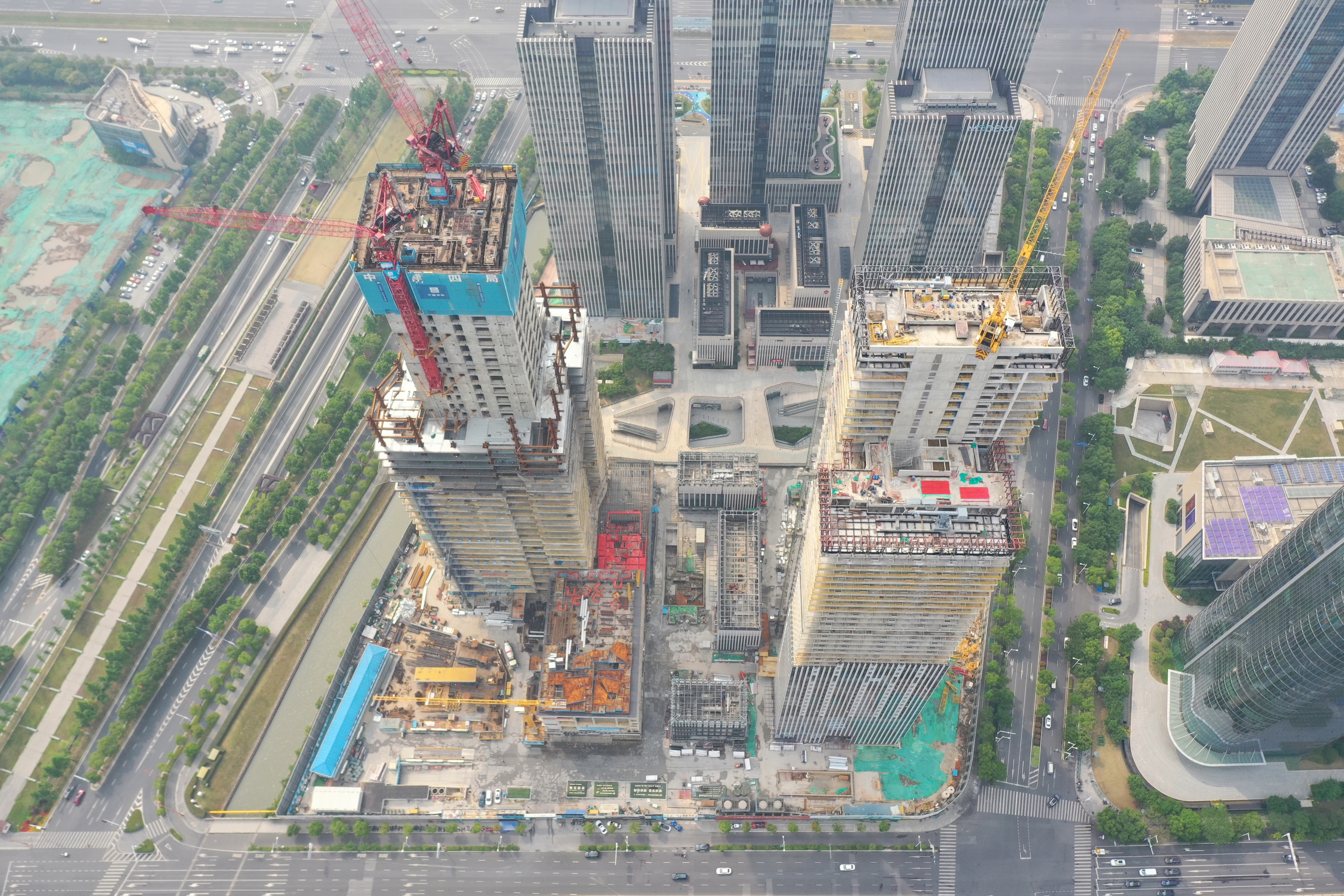 金融城建设实景图.jpg 金融城建设实景图.jpg